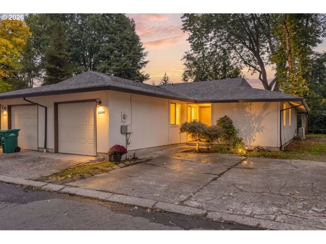 6644 SW Sussex St, Beaverton, OR 97008