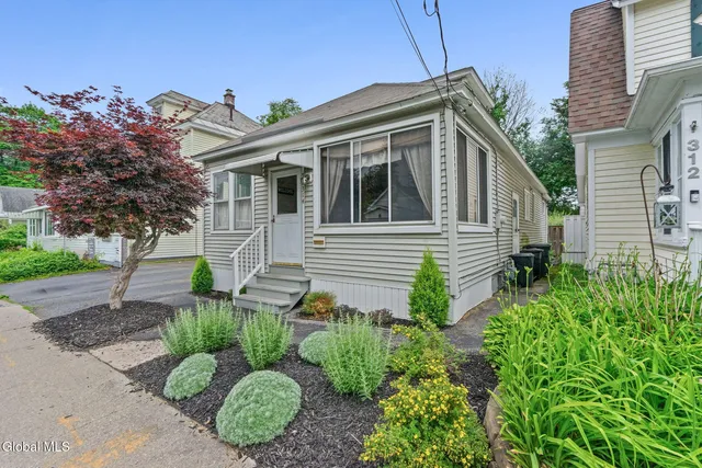 314 5th Street, Scotia, NY 12302