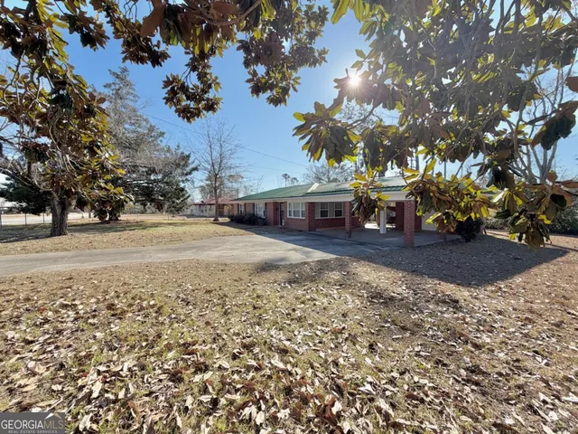 44 E  Plum St, Hazlehurst, GA 31539