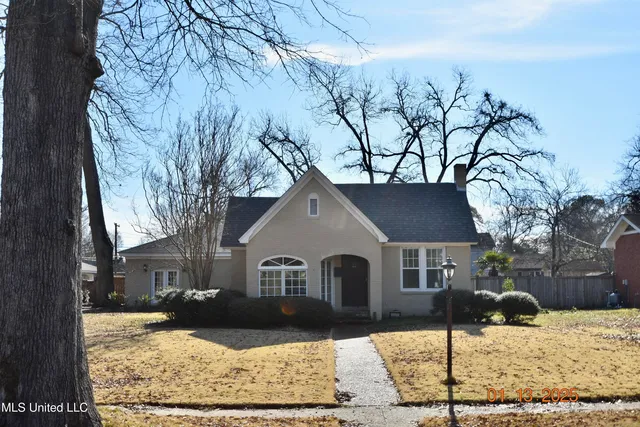 208 E  Adams Ave, Greenwood, MS 38930