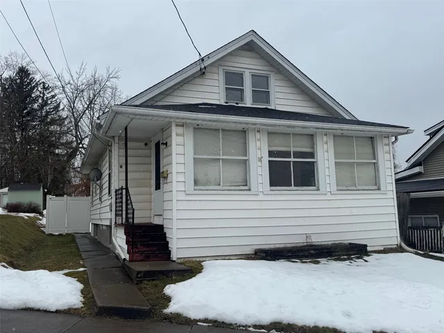 14 Macon St, Binghamton, NY 13903