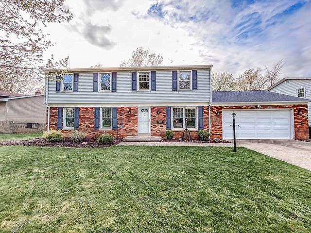 7446 Baldwin Creek Dr, Middleburg Heights, OH 44130