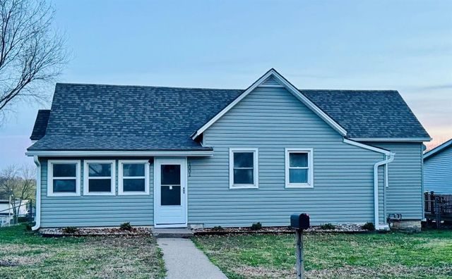 1001 Olive St, Leavenworth, KS 66048