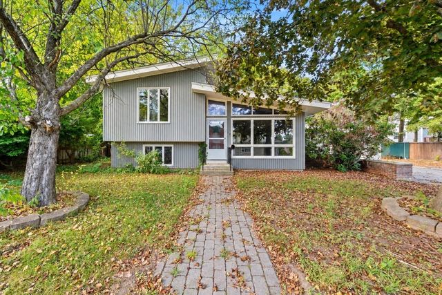 59 Hally Rd, Lowell, MA 01854