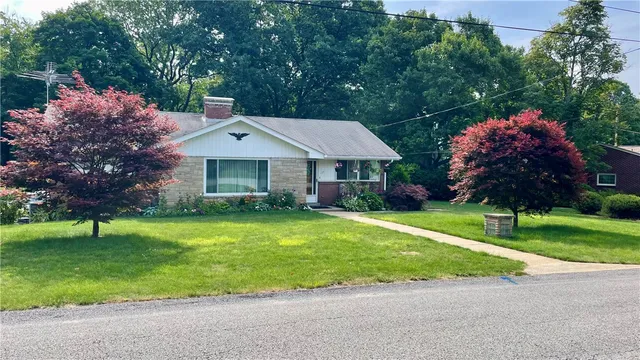 134 Allan Dr, Beaver, PA 15009