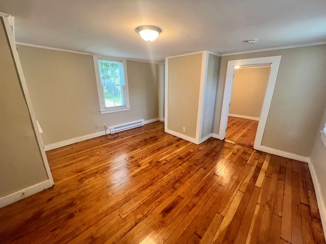 33 S  Main St #B, Belchertown, MA 01007