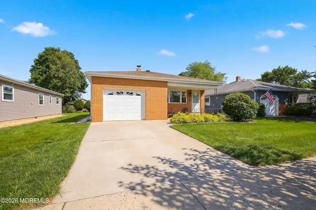 164 Bonaire Drive, Toms River, NJ 08757