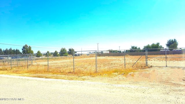 307 Commercial Way, Chino Valley, AZ 86323