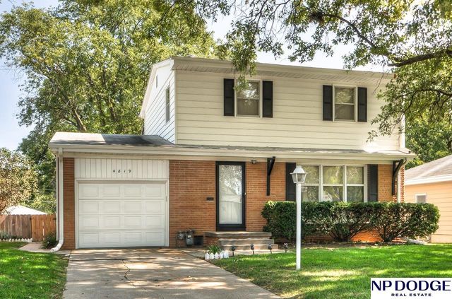 4819 S  50th St, Omaha, NE 68117