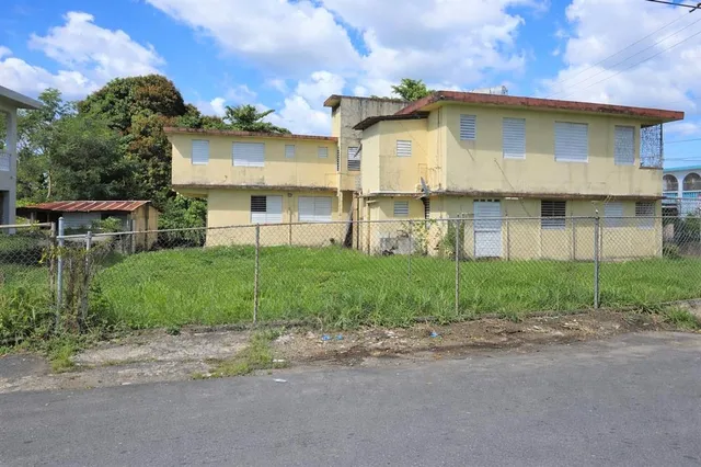 Calle Colon Vanscoy Lote Bb #4, Toa Alta, PR 00953