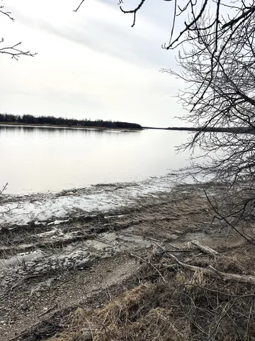 Maple Dr NW, Baudette, MN 56623