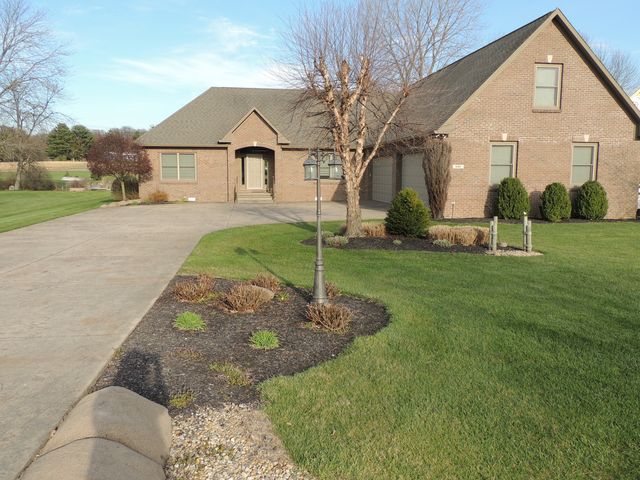 530 NW Santee Dr, Greensburg, IN 47240
