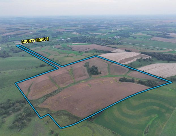 128.43± Acres County Road E, Mineral Pt, WI 53565