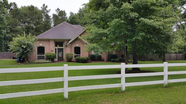 12134 Pin Oak Dr, Magnolia, TX 77354