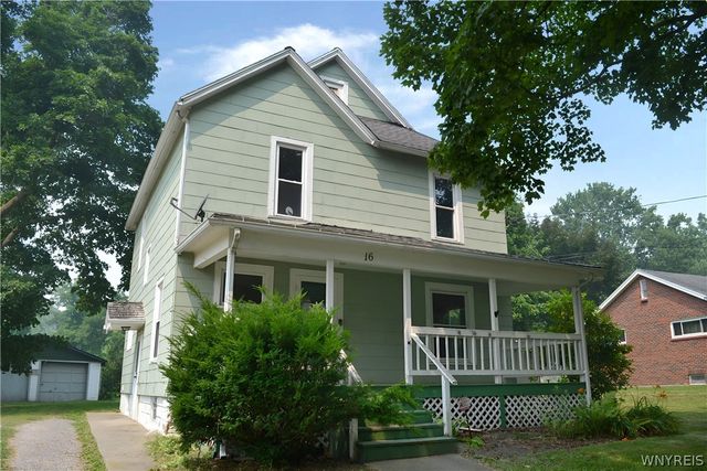 16 Prospect St, Corfu, NY 14036