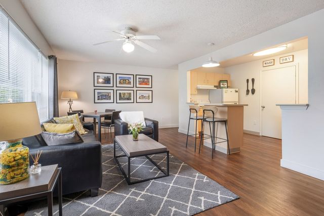 90 Commons Dr #2-463689, Eugene, OR 97401