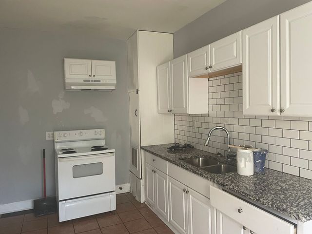 434 S  High St #A, Longview, TX 75601