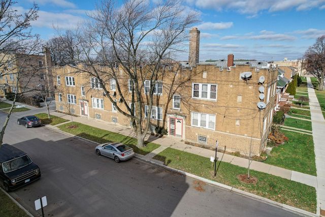 5504 W  Barry Ave #2, Chicago, IL 60641