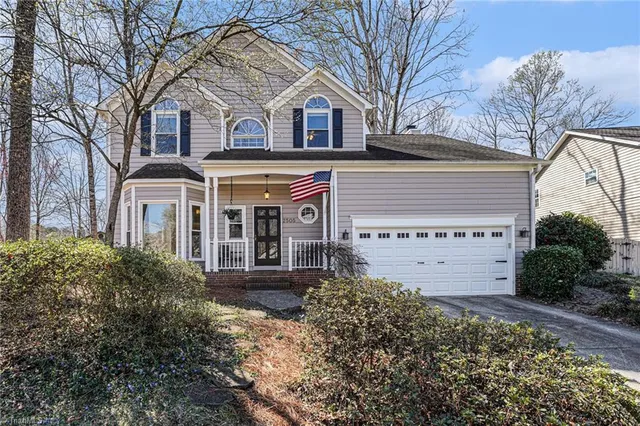 2505 Baytree Dr, Greensboro, NC 27455