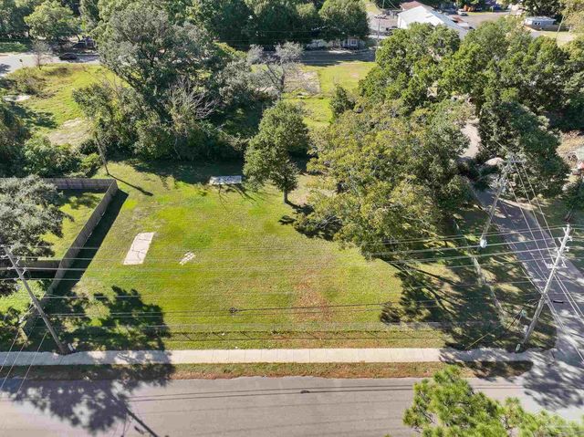 2503 W  Hatton St, Pensacola, FL 32505