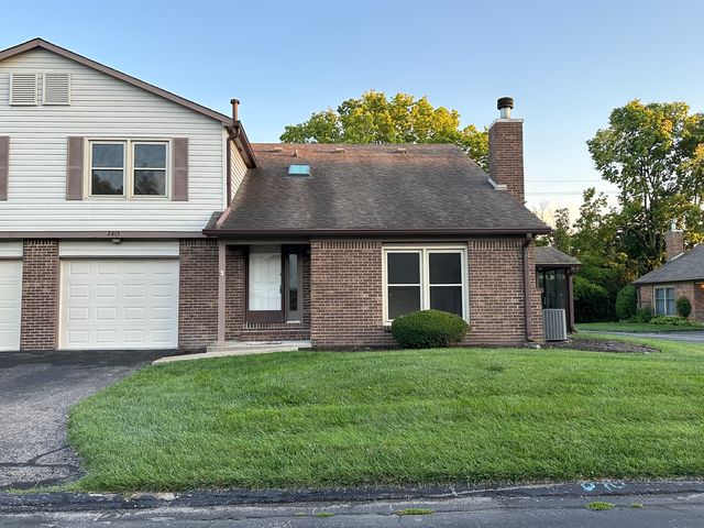 2415 N  Willow Way, Indianapolis, IN 46268