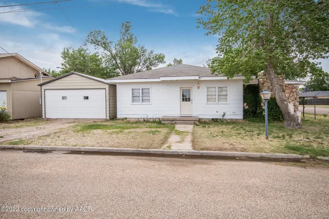 507 W  Ohio St, Fritch, TX 79036