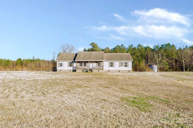 1052 Osbourne Rd, Robersonville, NC 27871