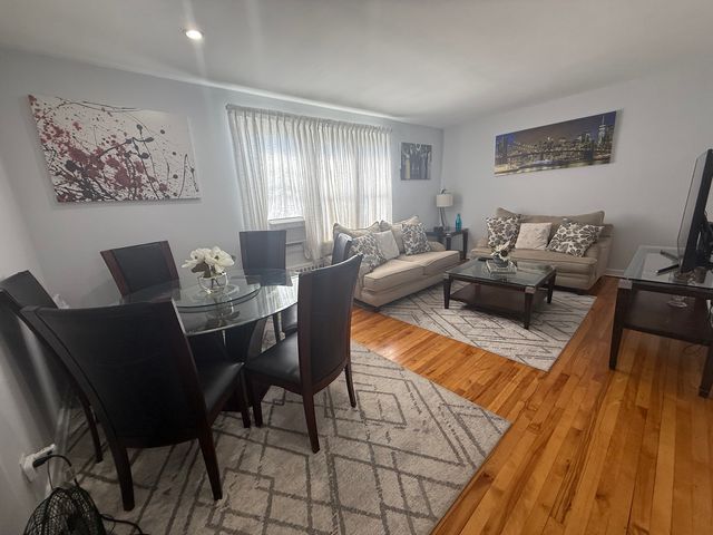 42 Winchester Ave #2A, Yonkers, NY 10710