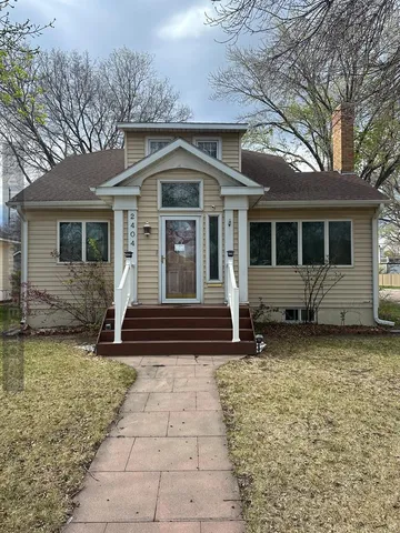 2404 W  Charles St, Grand Island, NE 68803