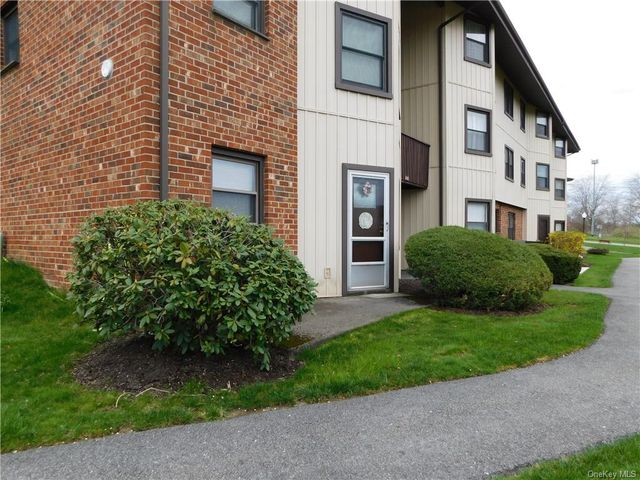 18 Hastings Court UNIT 18A, Yorktown Heights, NY 10598