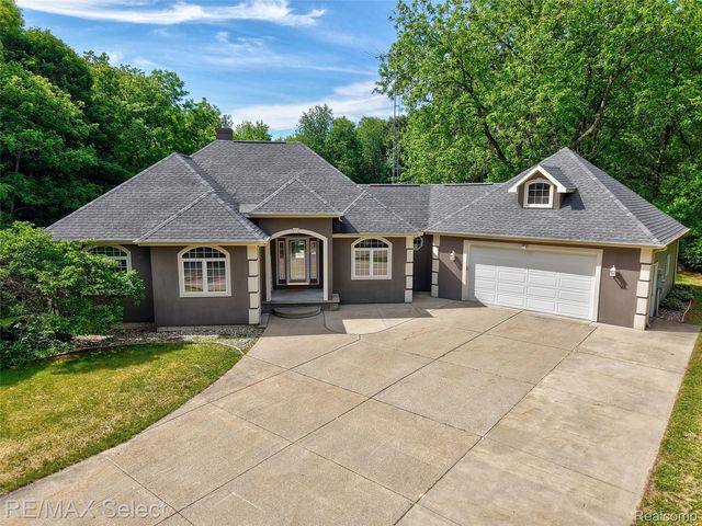 3406 E  Vienna Rd, Clio, MI 48420