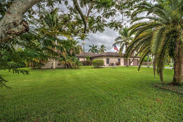 10670 SW 26th Court, Davie, FL 33328