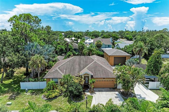 2820 Alliance Ave, Sarasota, FL 34231
