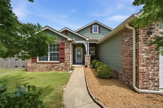 2124 E  Concord St, Broken Arrow, OK 74012