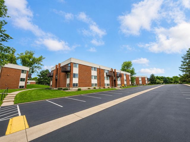 3633 S  Sheridan Blvd #16, Denver, CO 80235