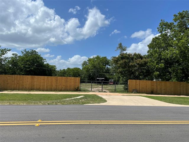 400 Main St, Liberty Hill, TX 78642