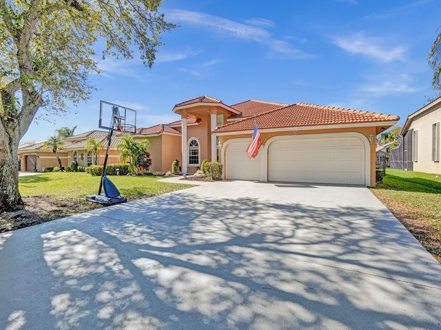 4840 NW 95th Dr, Coral Springs, FL 33076