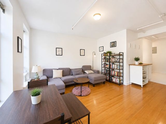 420 E  117th St #4, New York, NY 10035