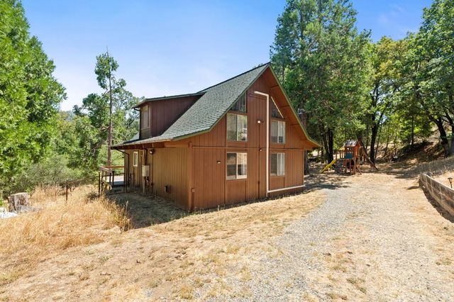 5570 Grayling Rd, Mariposa, CA 95338