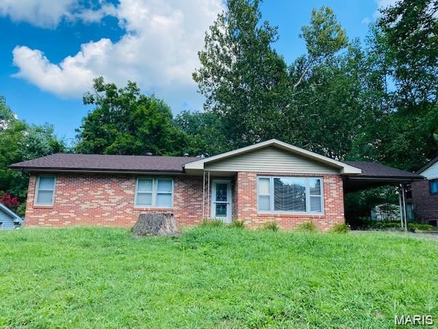 1208 Apache St, Jackson, MO 63755