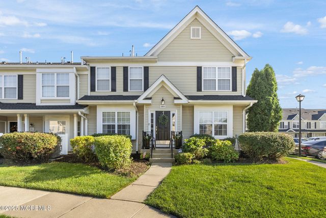 305 Brookfield Drive, Jackson, NJ 08527