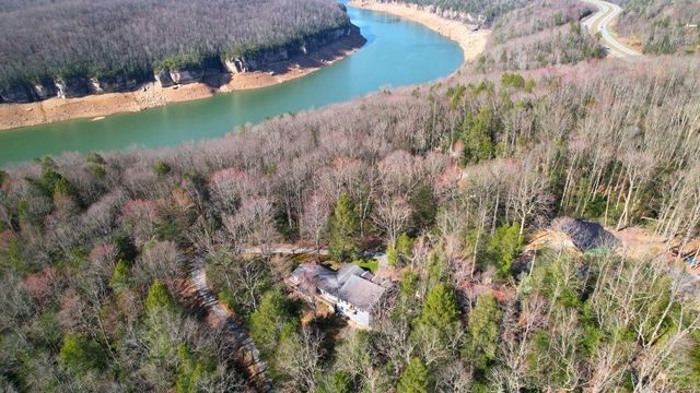 587 Lakeview Heights Dr, Mount Nebo, WV 26679