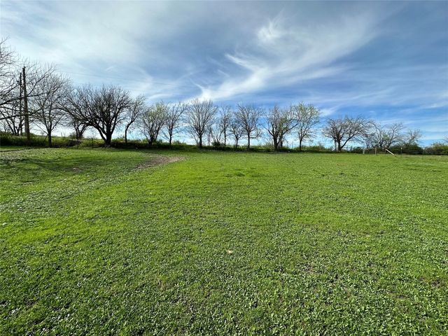 6258 Old Springtown Rd, Weatherford, TX 76085