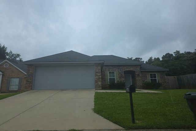 5731 Sweetwater Dr, Shreveport, LA 71119