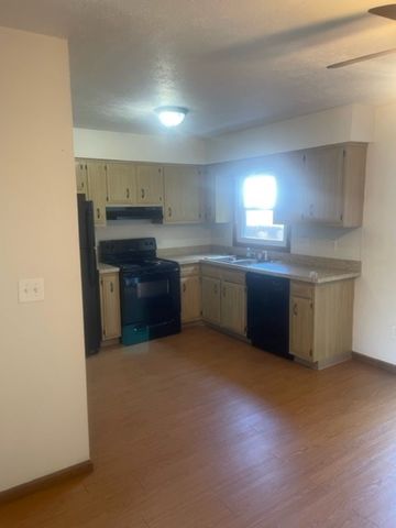 2200 Harsh Ave SE #29311aaa6, Massillon, OH 44646