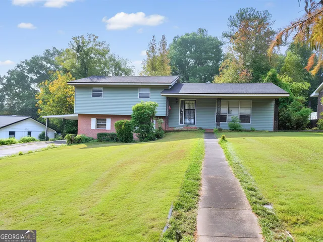 4526 Kenesaw Dr, Columbus, GA 31907