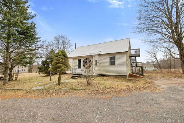 122 East St, North Granby, CT 06060