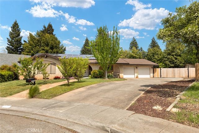 3036 Top Hand Ct, Chico, CA 95973