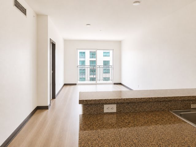 450 J St #5071, San Diego, CA 92101
