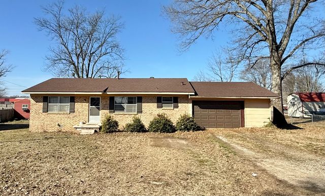 1927 Dogwood St, Pocahontas, AR 72455